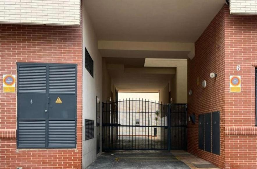 Apartamento Moderno Con Piscina Garaje Wifi Ac El Campello Luaran gambar